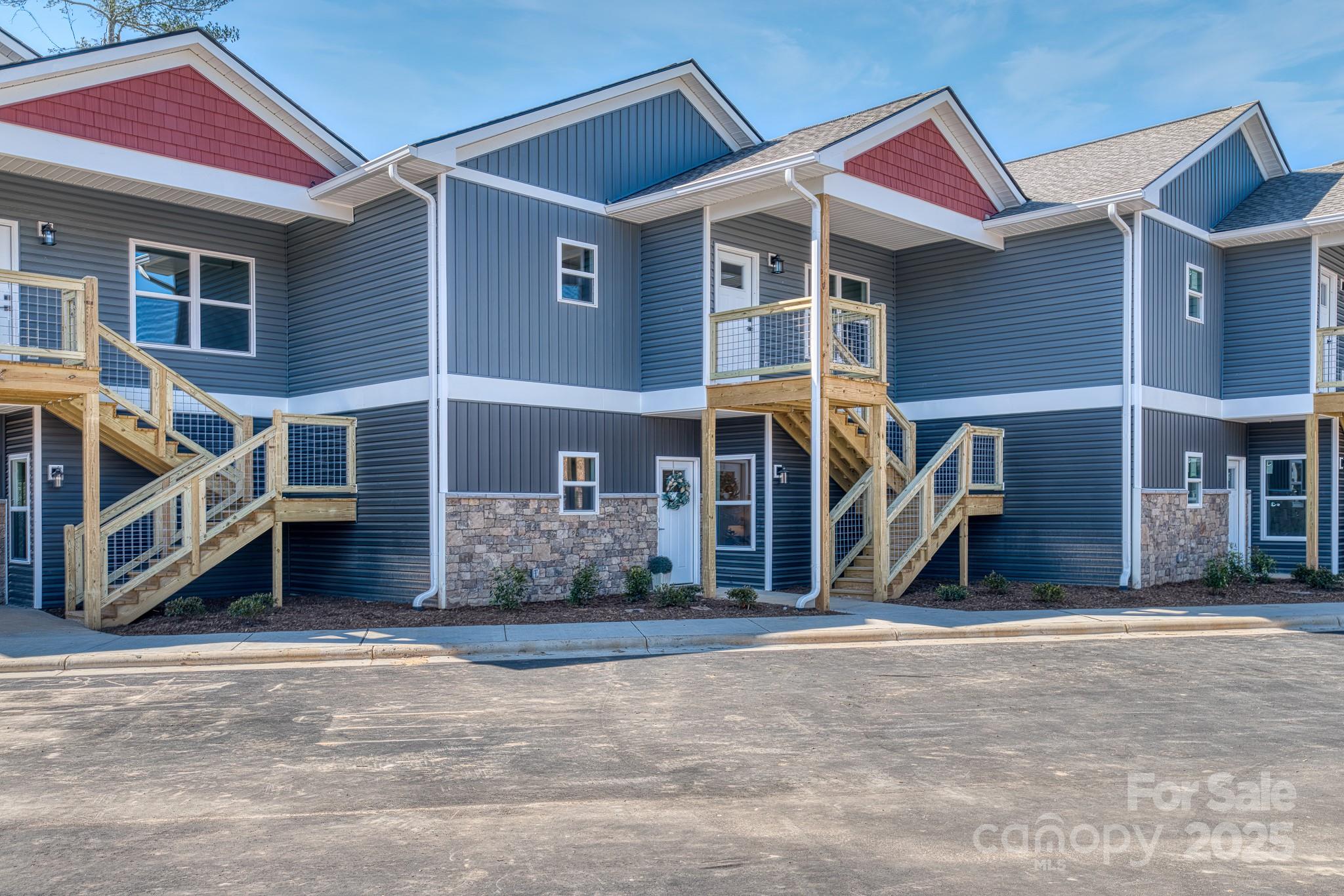 143 Carver Street 16
