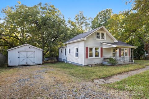 Photo of 1010 Kentucky Street, Kannapolis, NC 28083 (MLS # 4311707)
