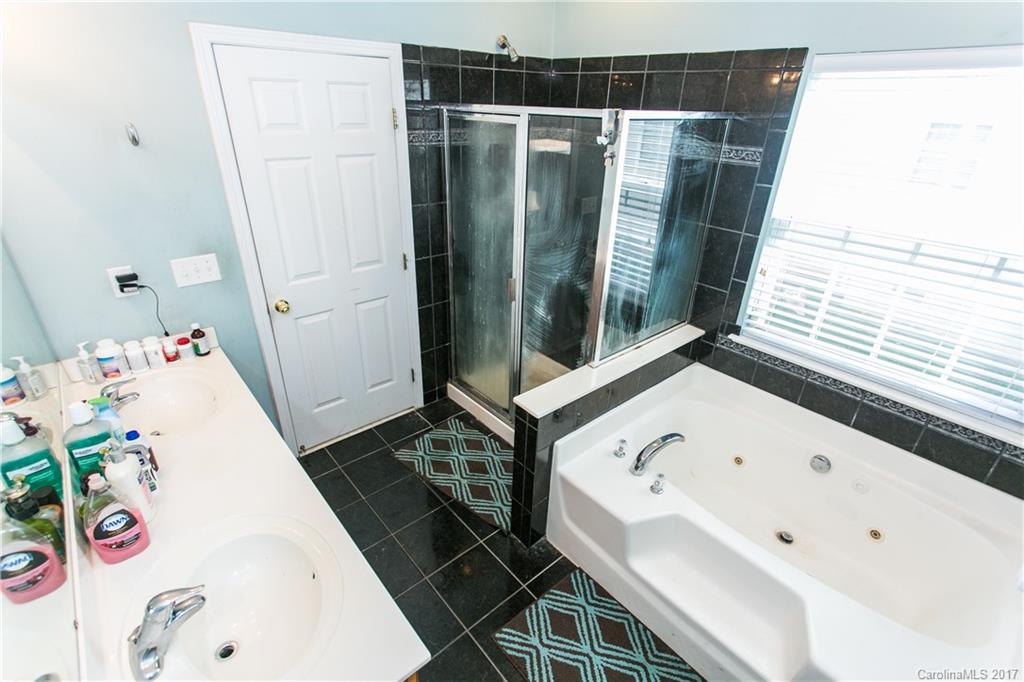 Brandon Oaks - Residential