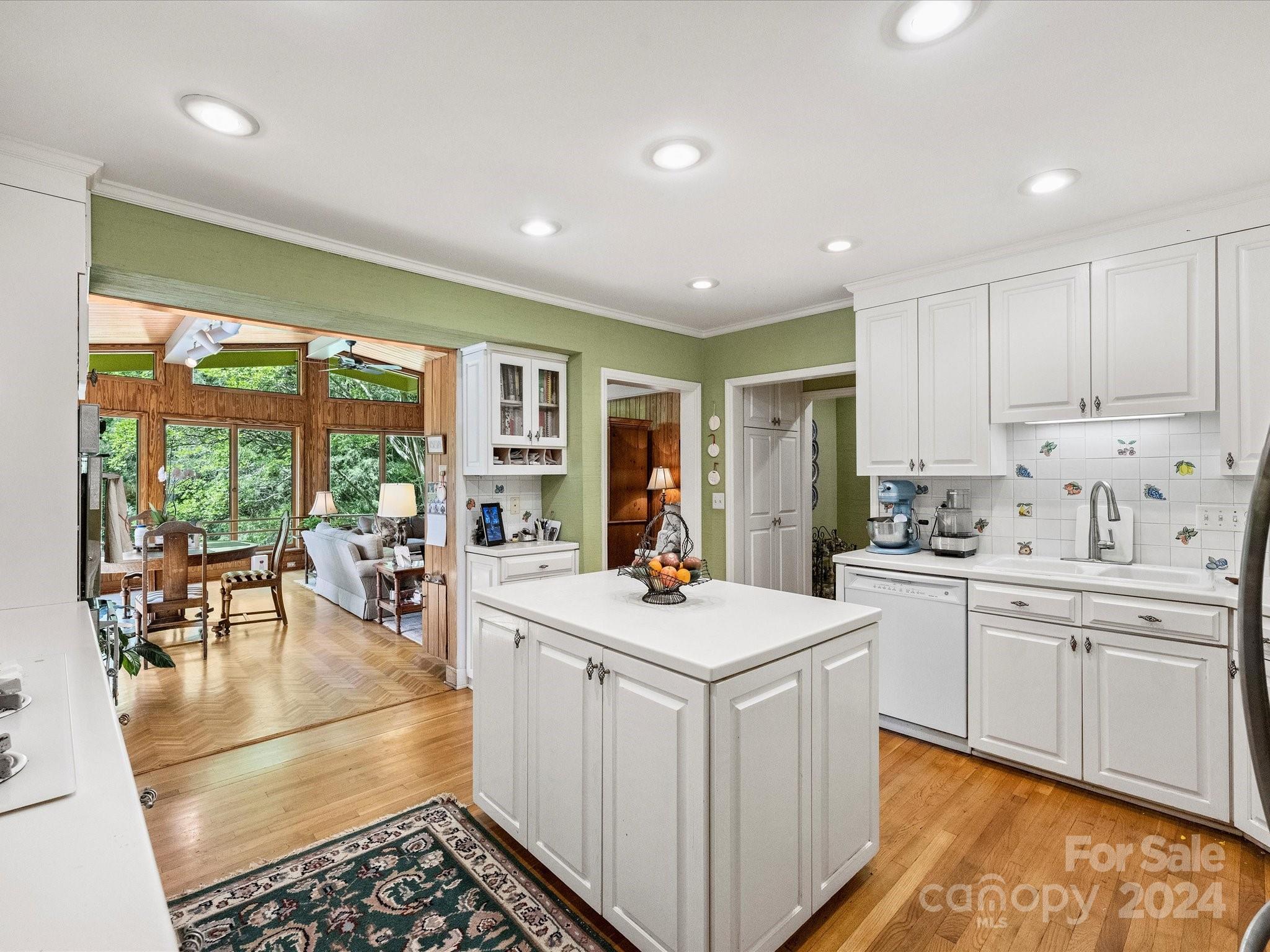 Myers Park - Residential