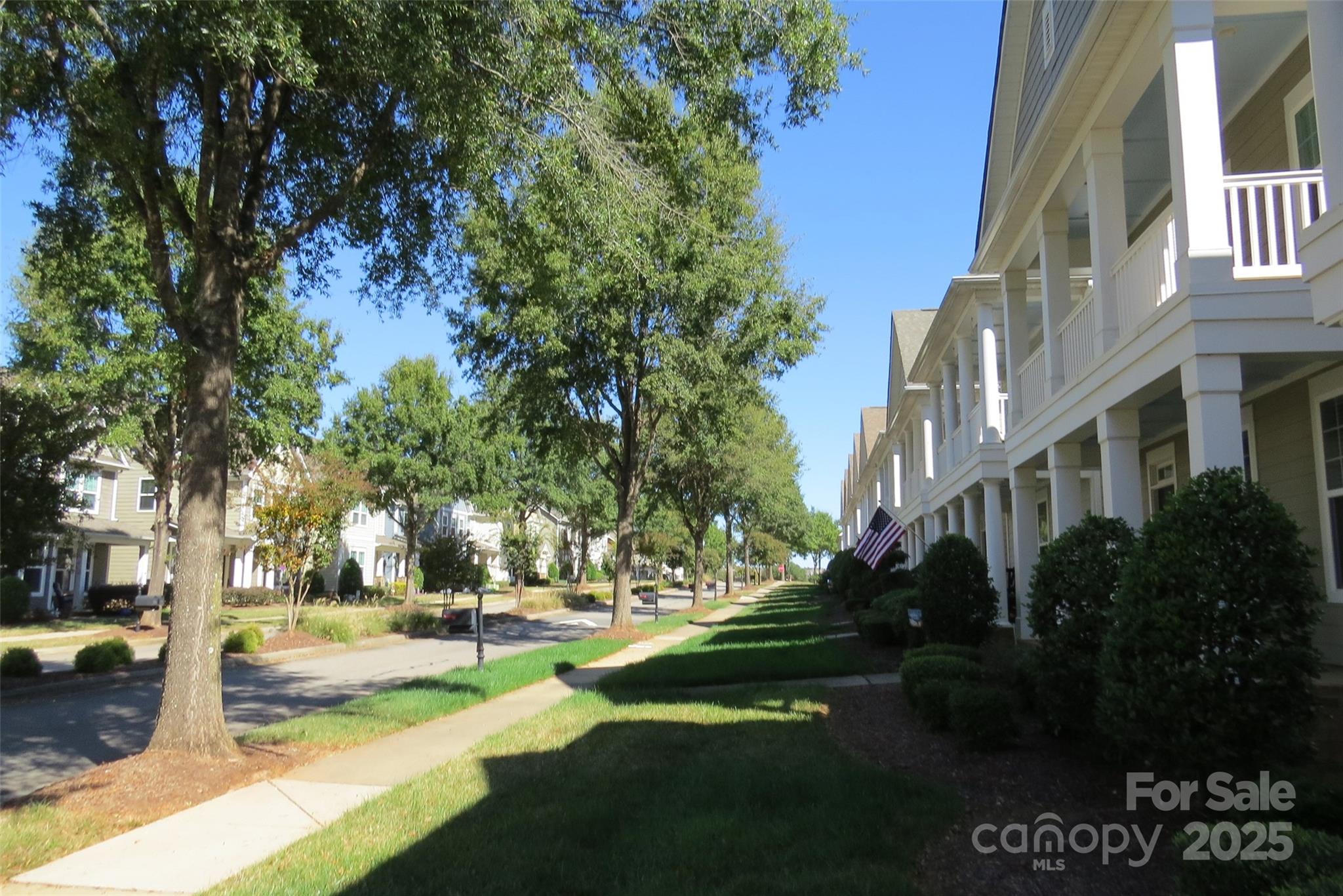 1018 Back Stretch Boulevard