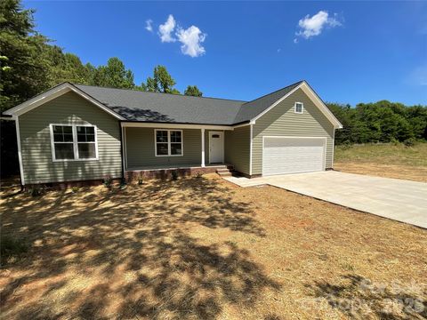 Photo of 860 Lake Fork Road, Salisbury, NC 28146 (MLS # 4381229)