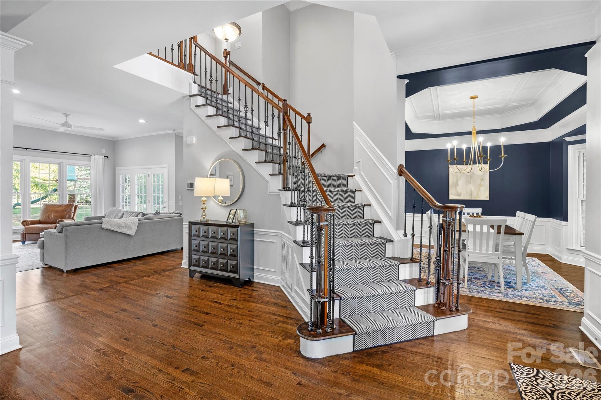 7346 Versailles Lane