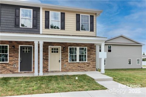 Photo of 3973 Newhall Drive NW, Hickory, NC 28601 (MLS # 4333463)