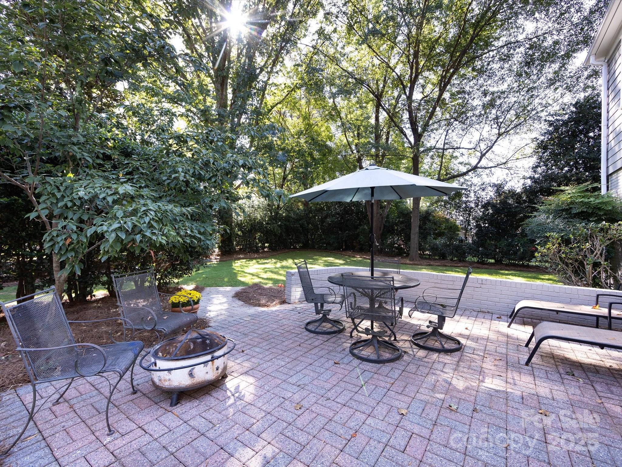 Beverly Woods East - Residential