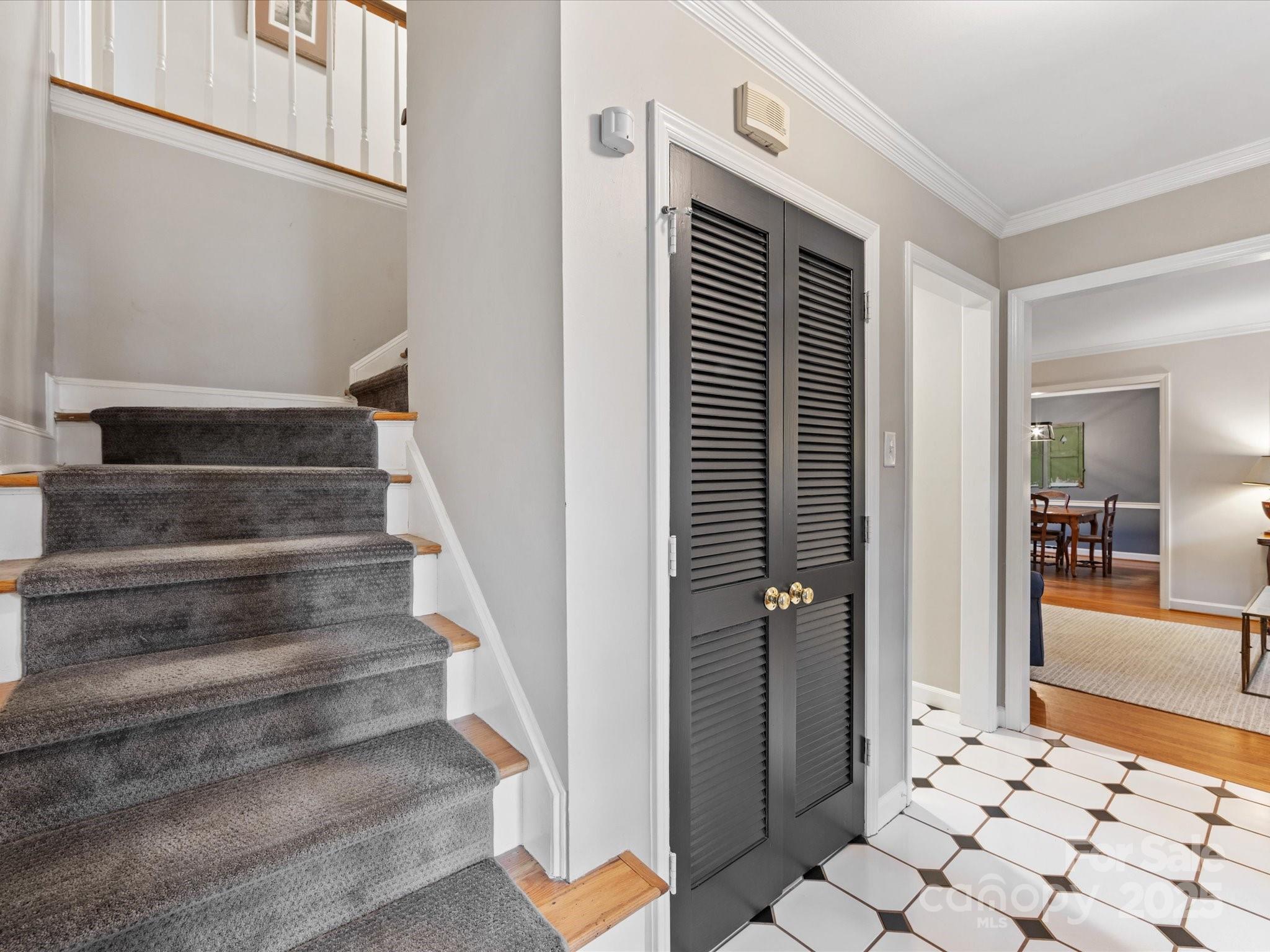 Beverly Woods East - Residential