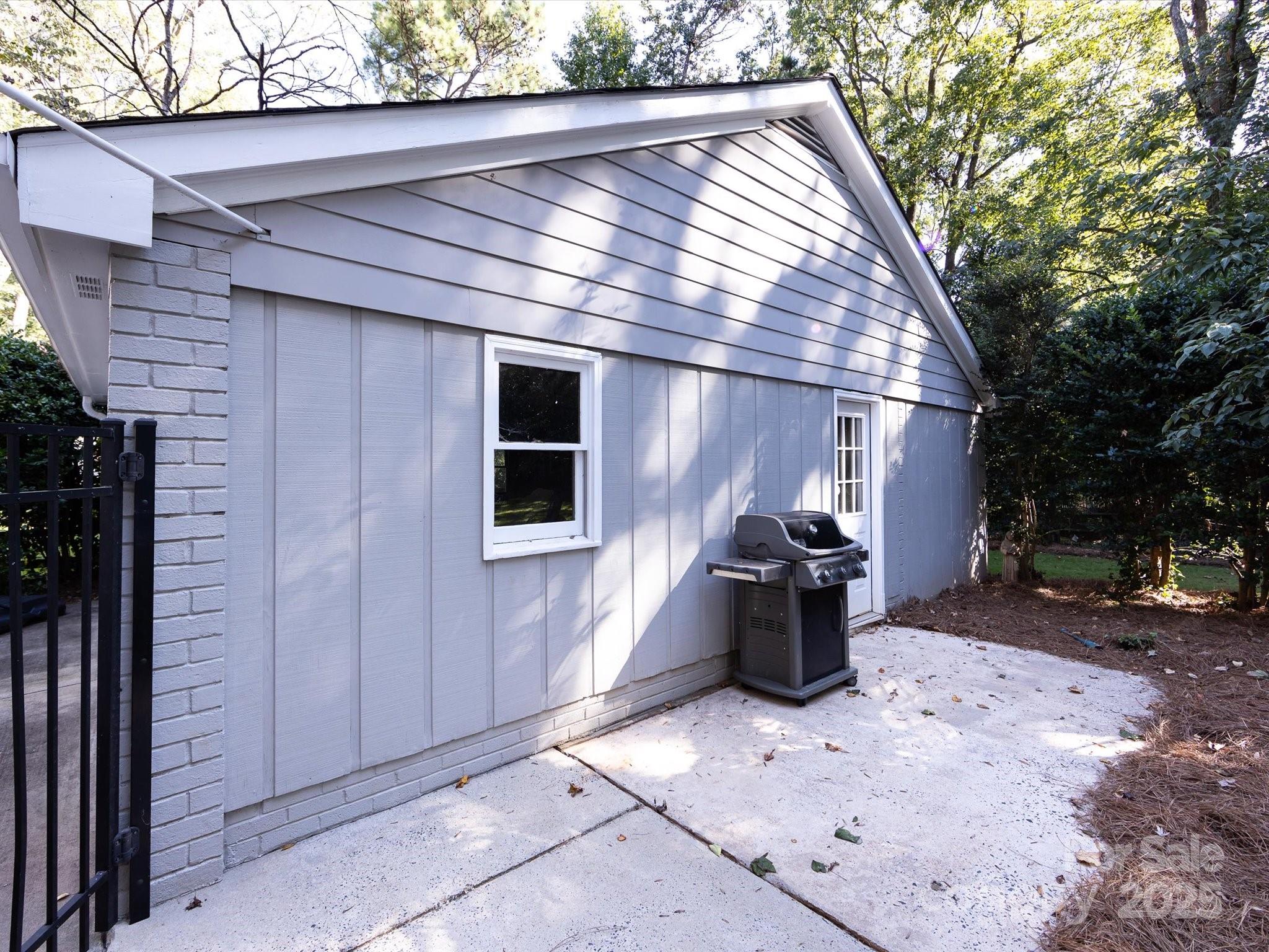 Beverly Woods East - Residential