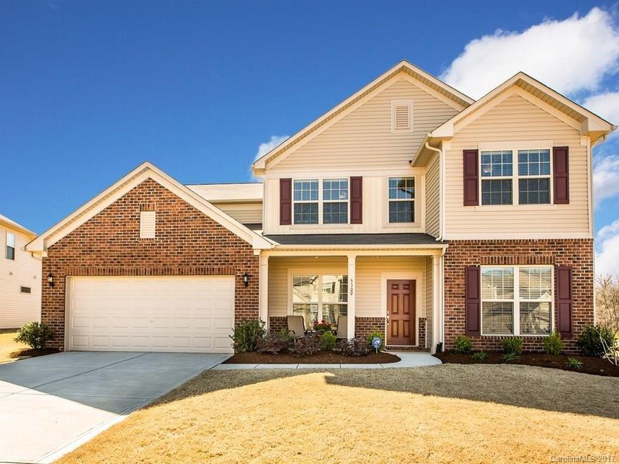 Gorgeous 4BR/3.5BA home w/bonus in Audubon Lake! Open floorplan w/ lots of upgrades. Beautiful hardwood floors on main. Formal dining, ofc/den. KIT has granite counters, upgraded gas range & custom cabinets. Butler’s pantry & planning center off KIT. KIT opens to breakfast area, sunroom & GR w/ fireplace. Upstairs is the spacious master bed & bath w/ walk-in closet, along with 3 BR & 2 full BA, a lg bonus room & laundry room. Good sized level backyard is partially fenced.Oversized 2 car garage.