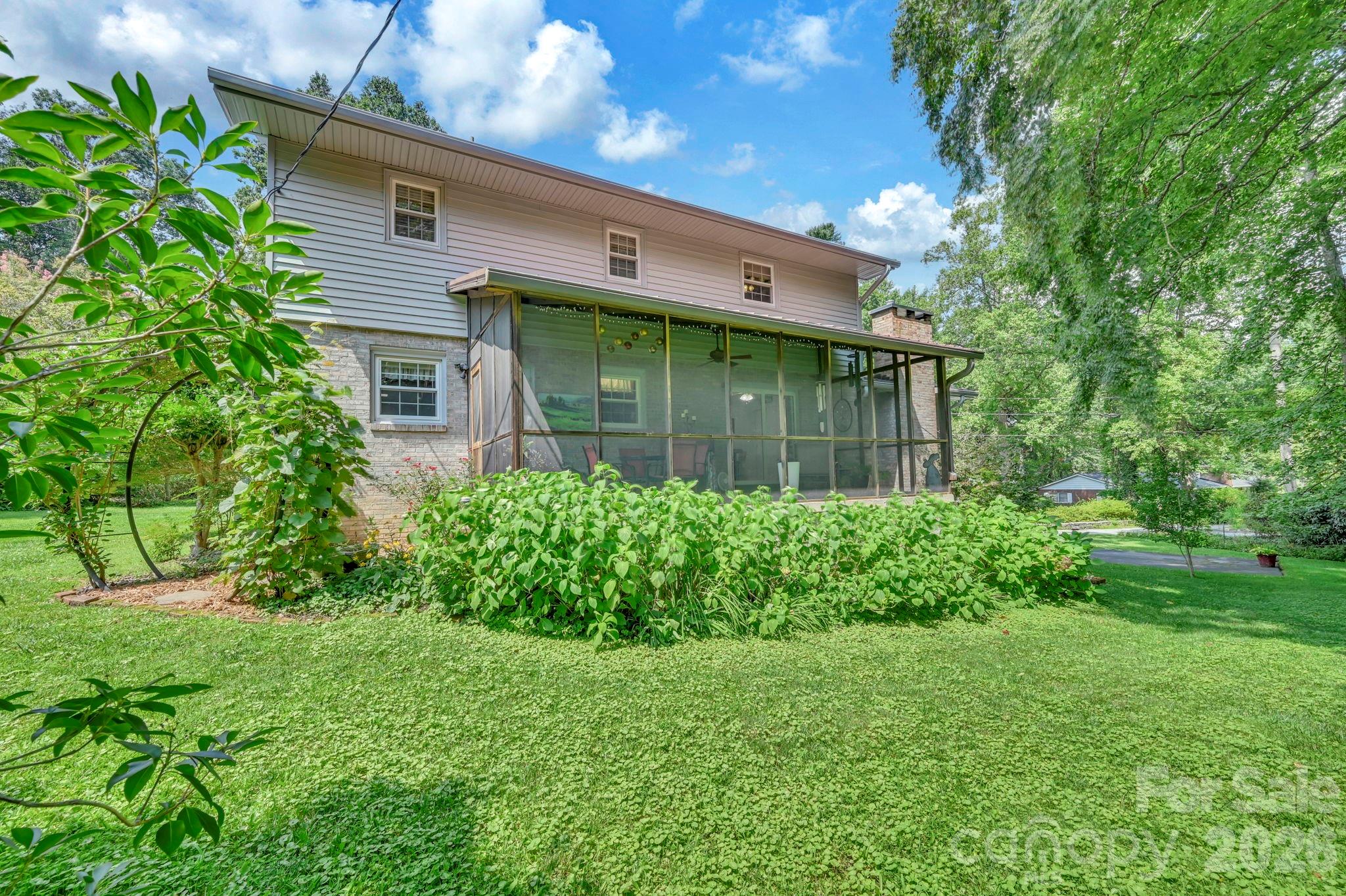 307 Woodland Trail 8