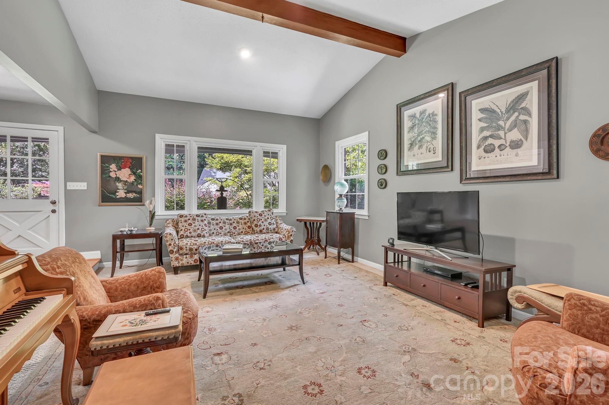 307 Woodland Trail 8