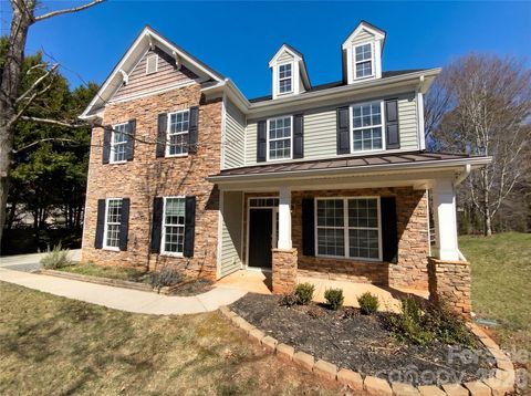 Photo of 5837 Mcdowell Run Drive, Huntersville, NC 28078 (MLS # 4352611)