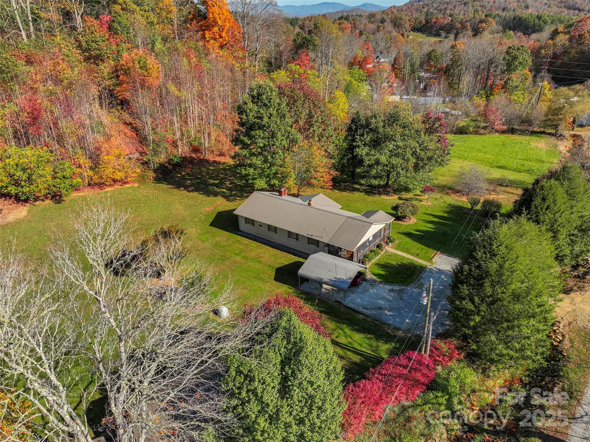 136 Roaring Spout Lane