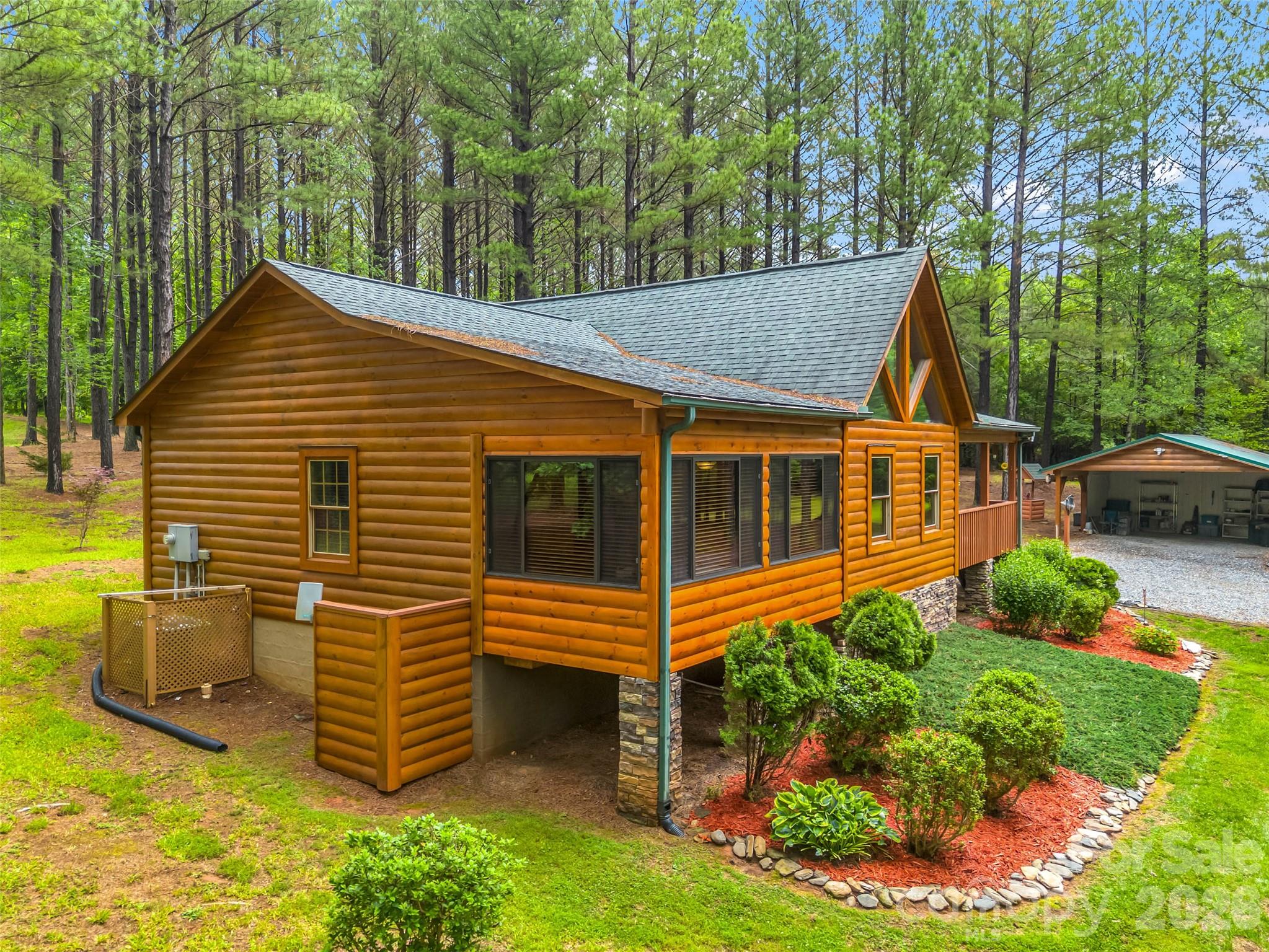 442 Whitestone Circle