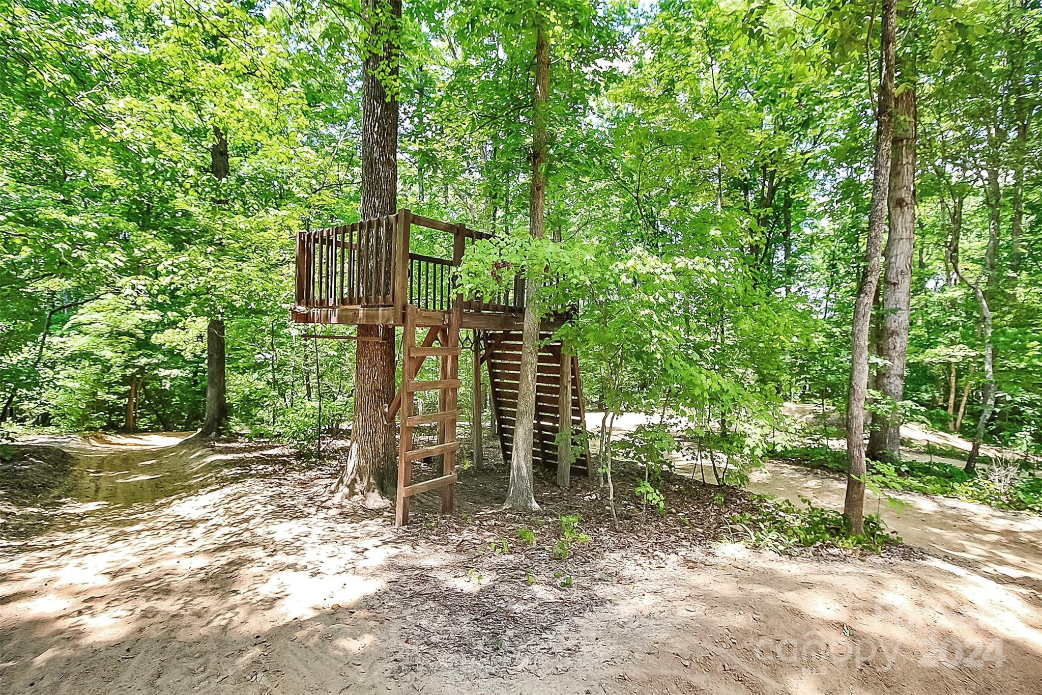 Clarendon Estates - Residential