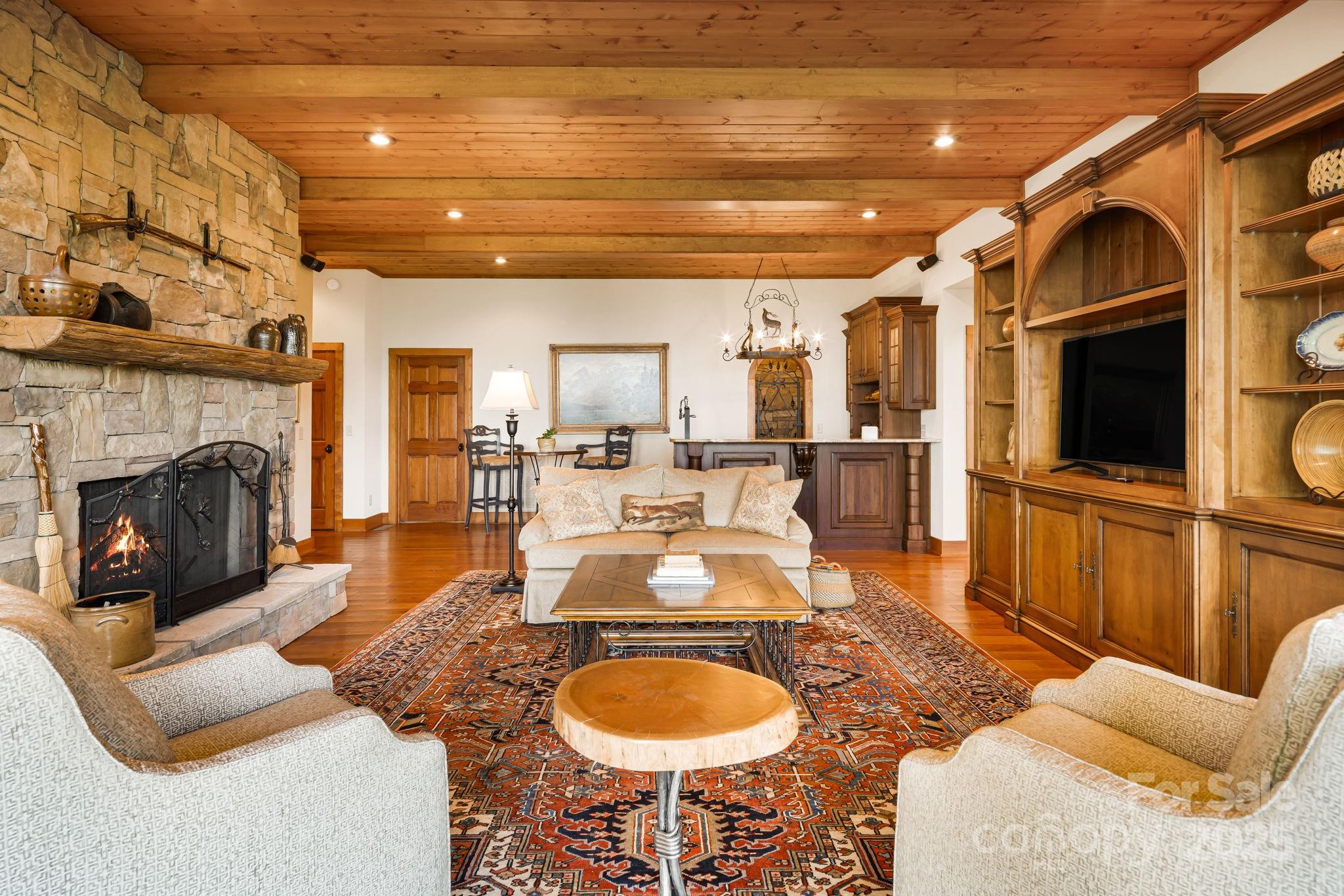 Wolf Laurel - Residential