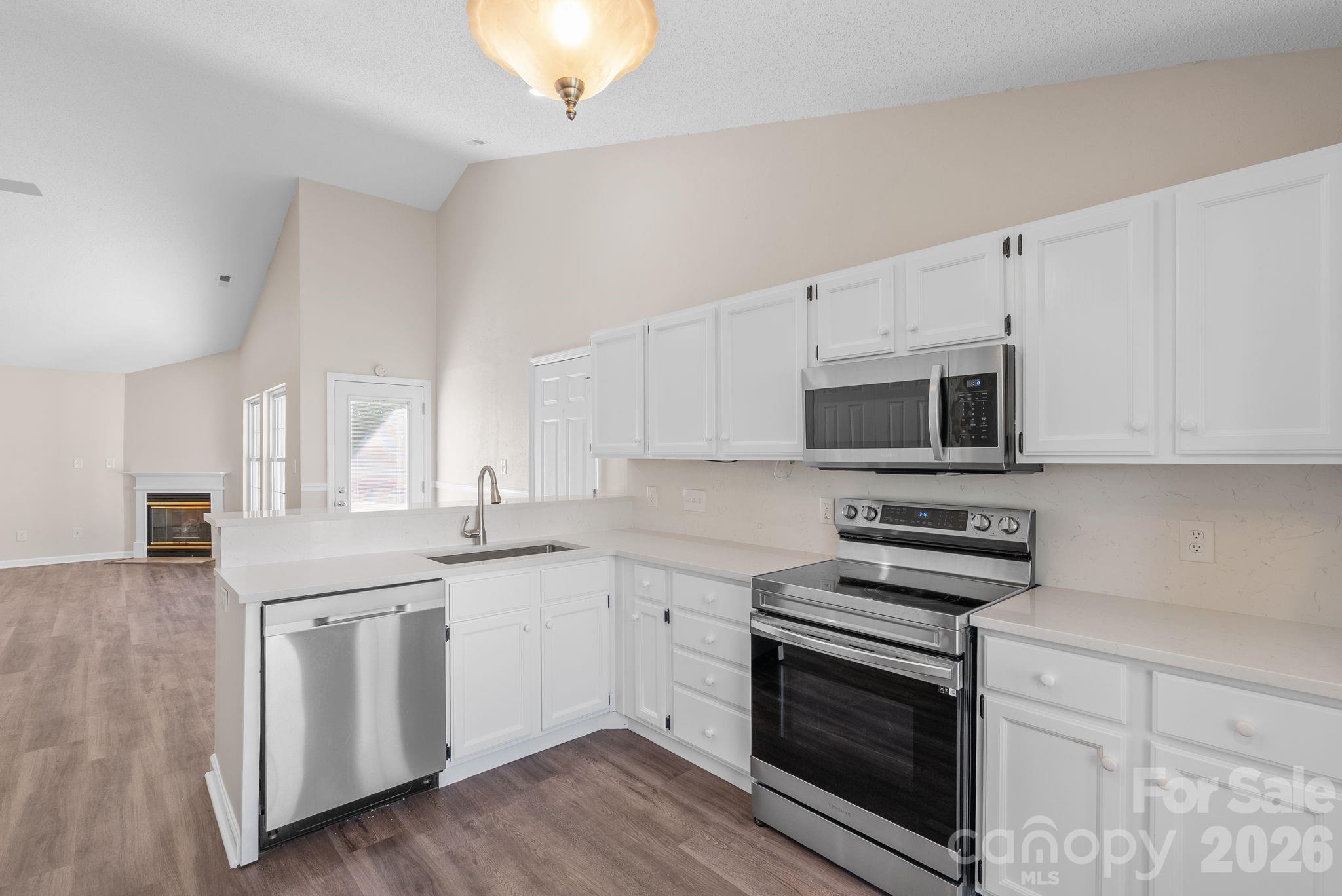 2 Gatehouse Court