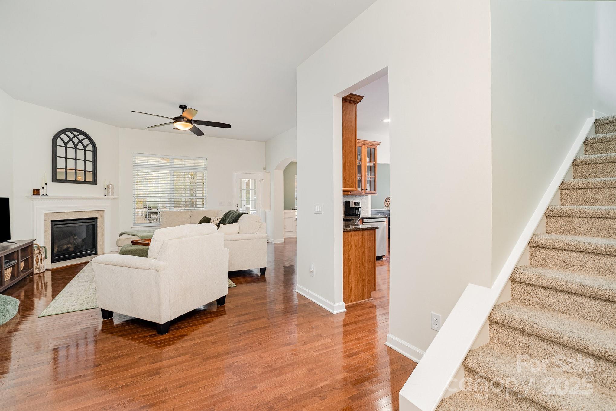 9827 NW Shearwater Avenue NW