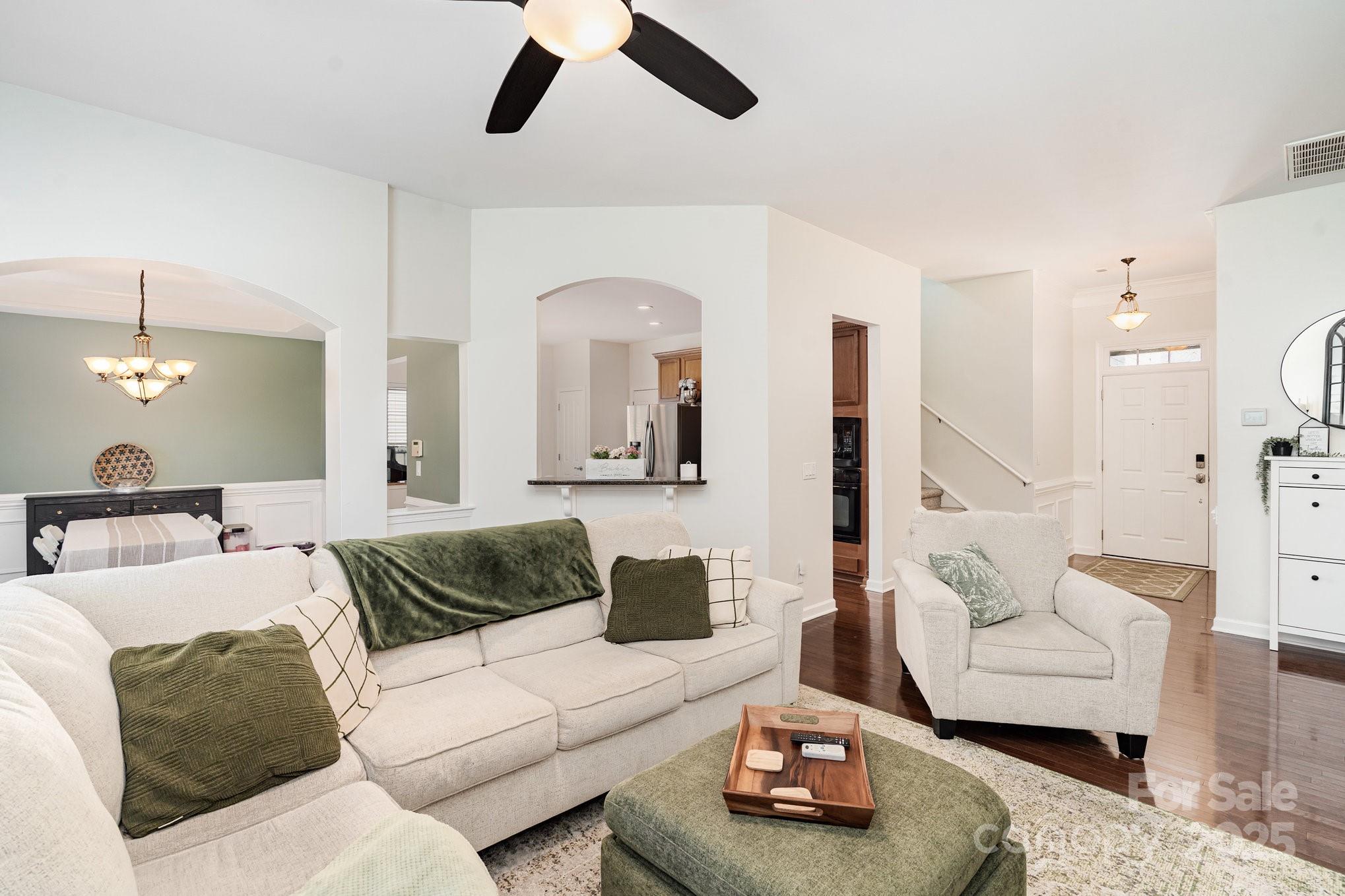 9827 NW Shearwater Avenue NW