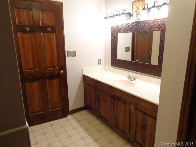 Elizabeth Oaks - Residential