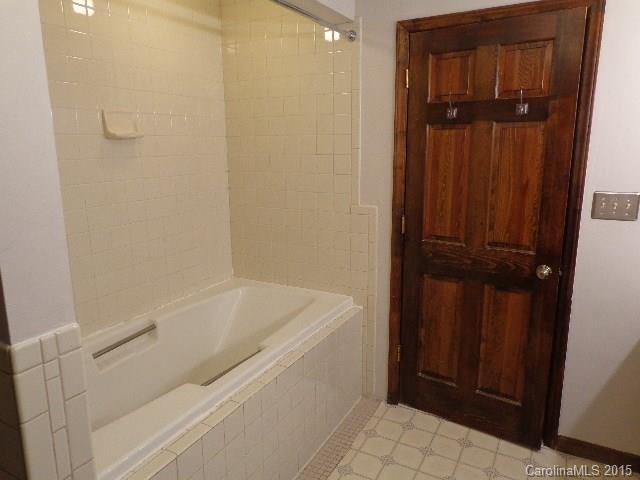 Elizabeth Oaks - Residential