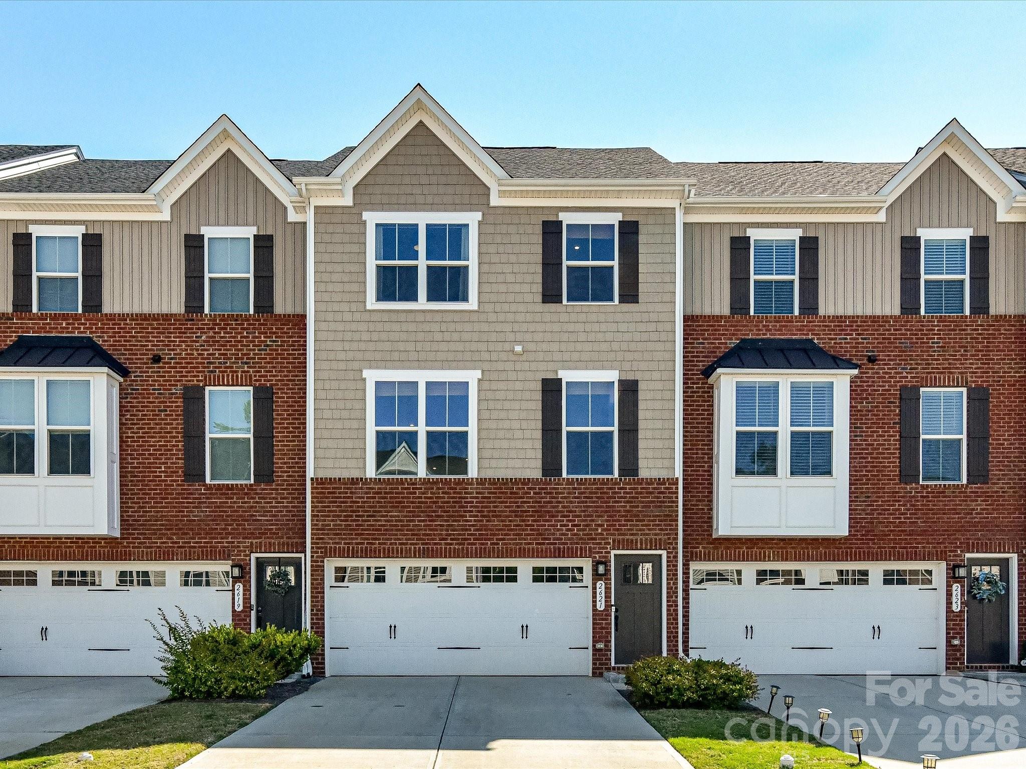 2621 Grantham Place Drive