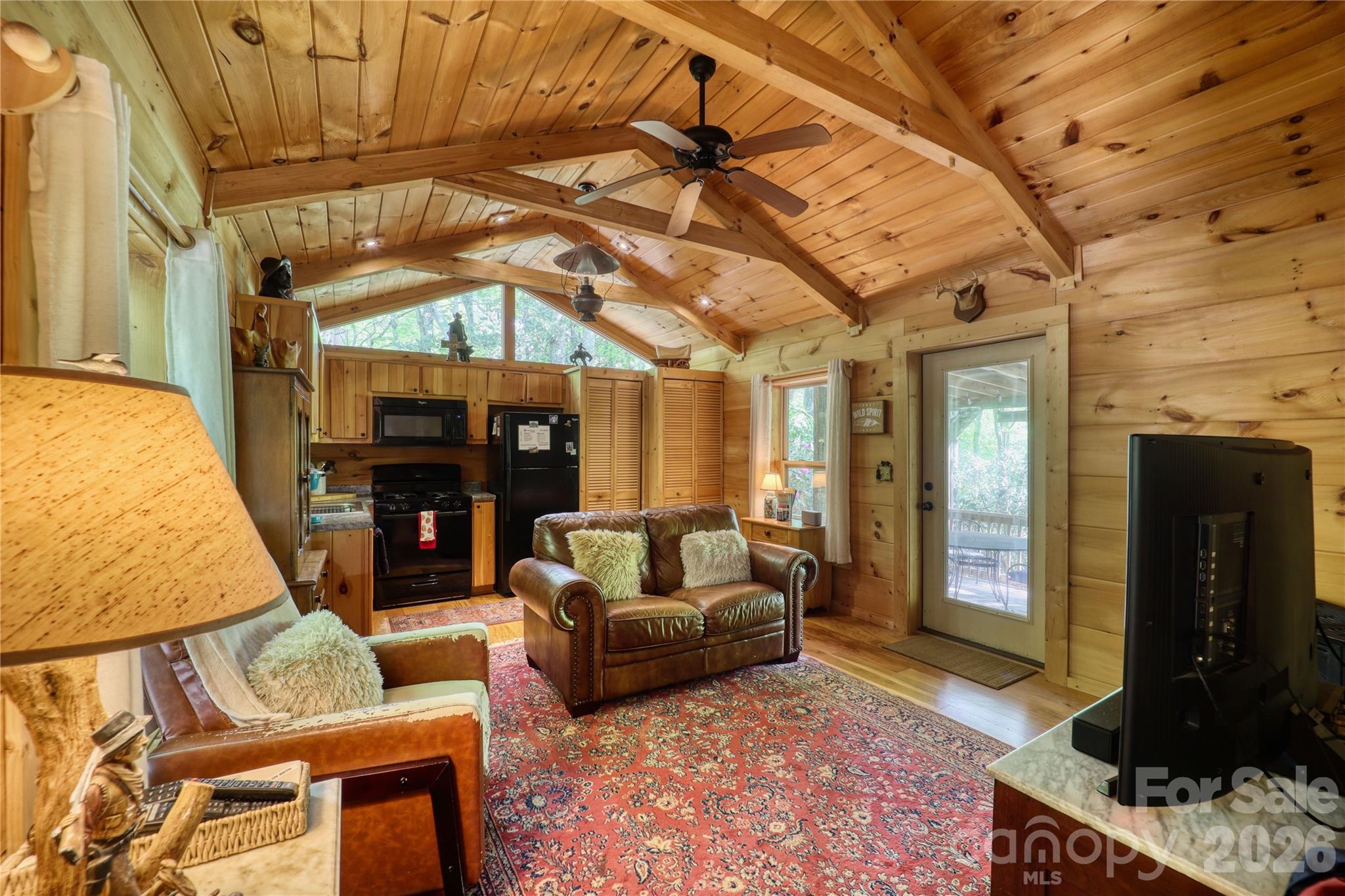 125 Hummingbird Lane