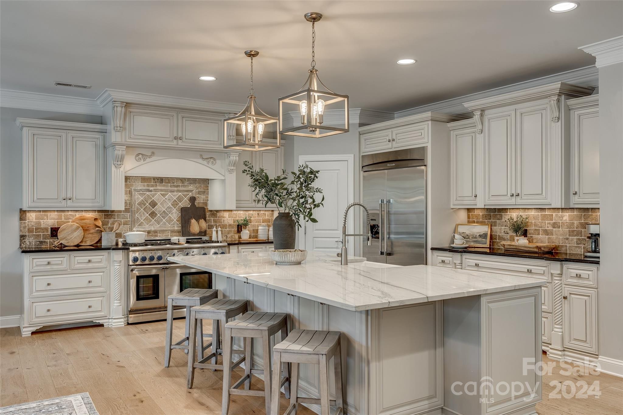 The Chimneys Of Marvin - Residential