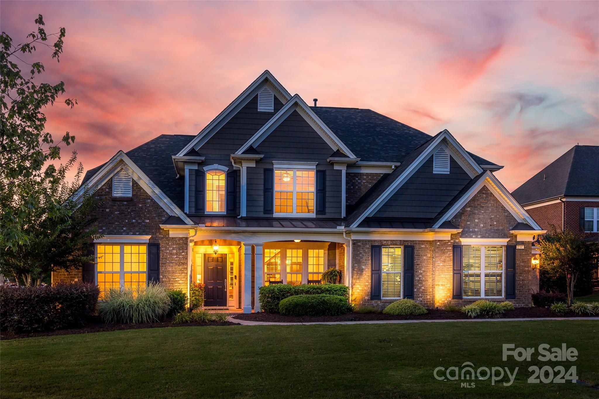 The Chimneys Of Marvin - Residential