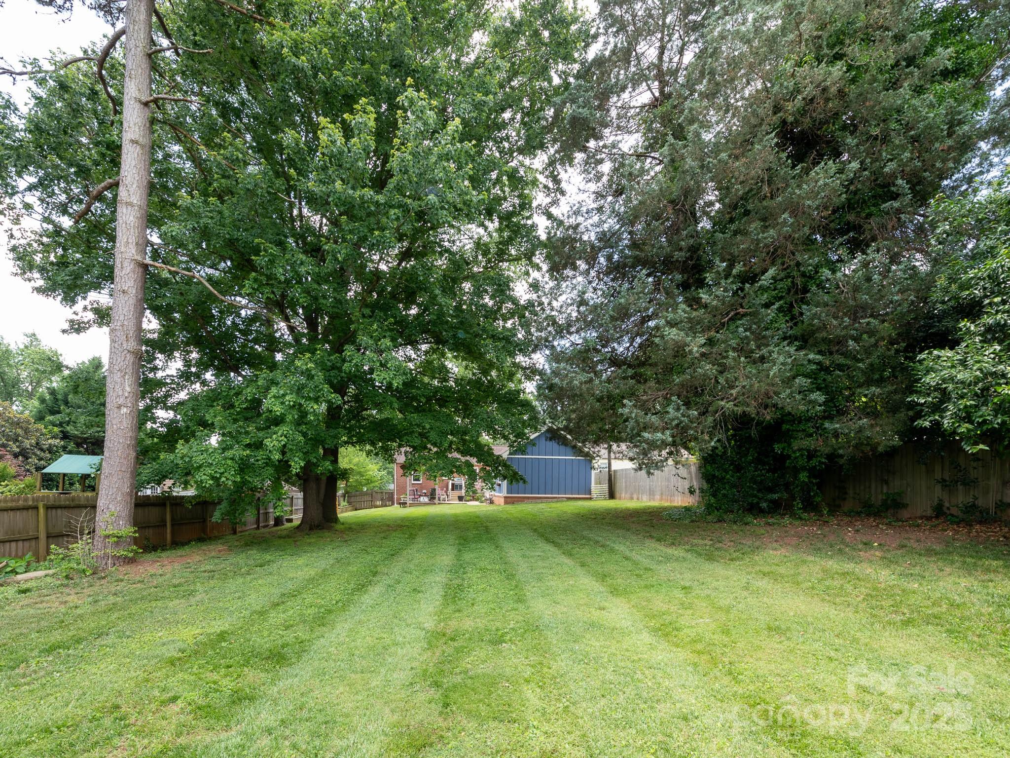 557 Melbourne Court