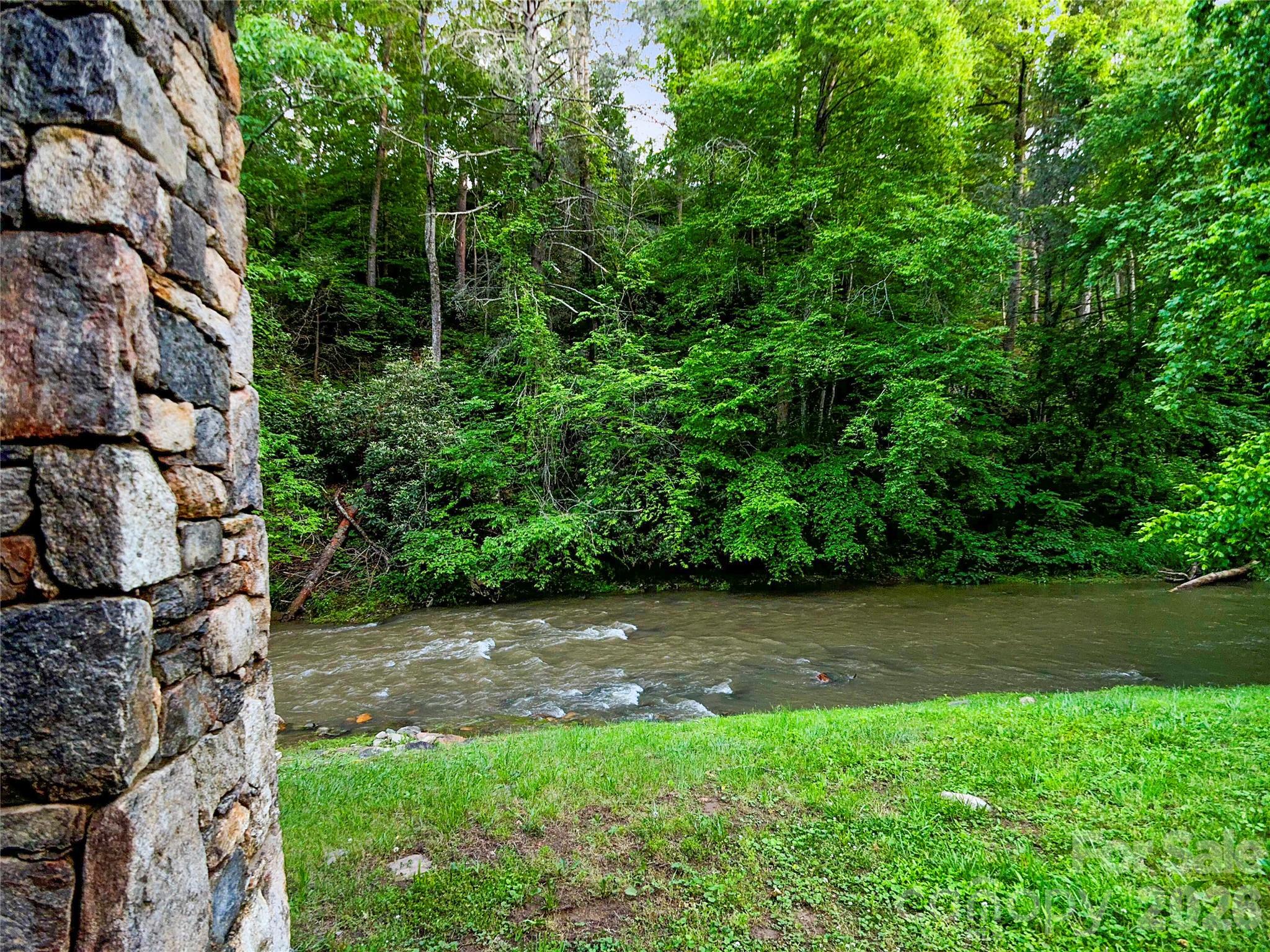 River Highlands at Madison Crs - Land