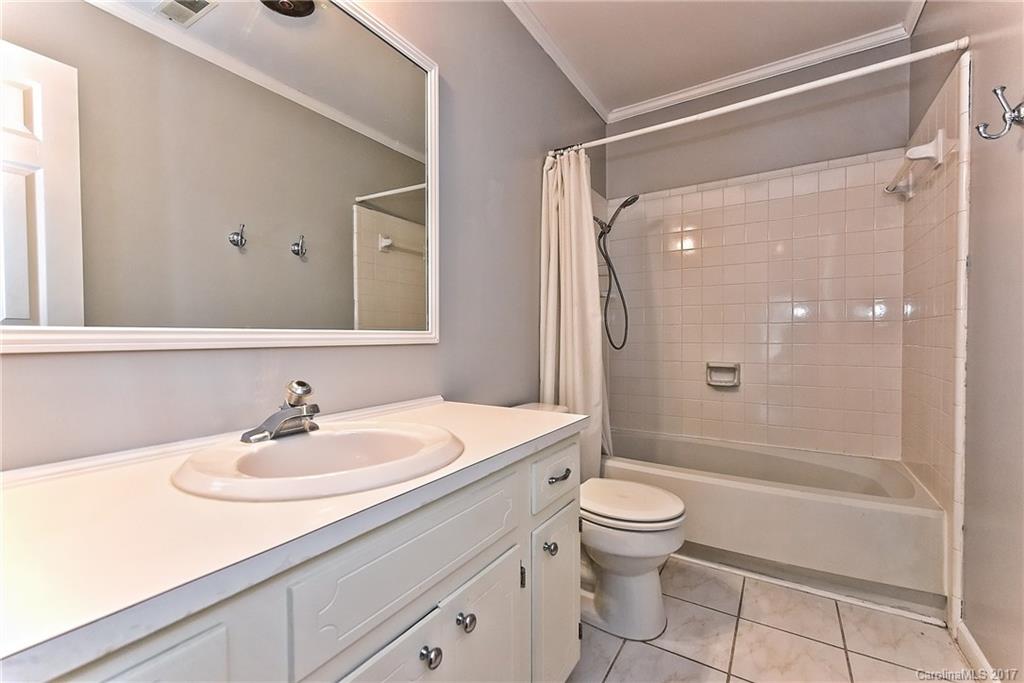 Renaissance On Carmel - Residential