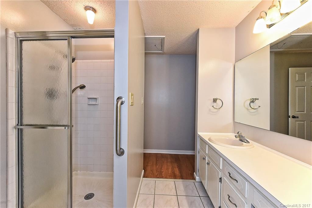 Renaissance On Carmel - Residential