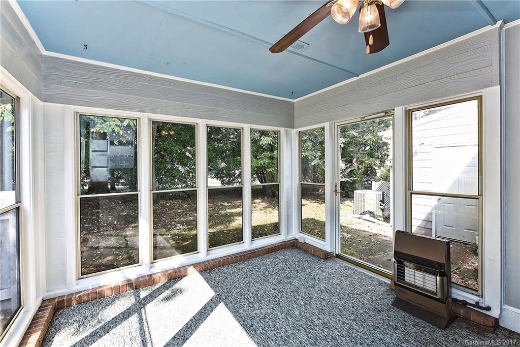 Renaissance On Carmel - Residential