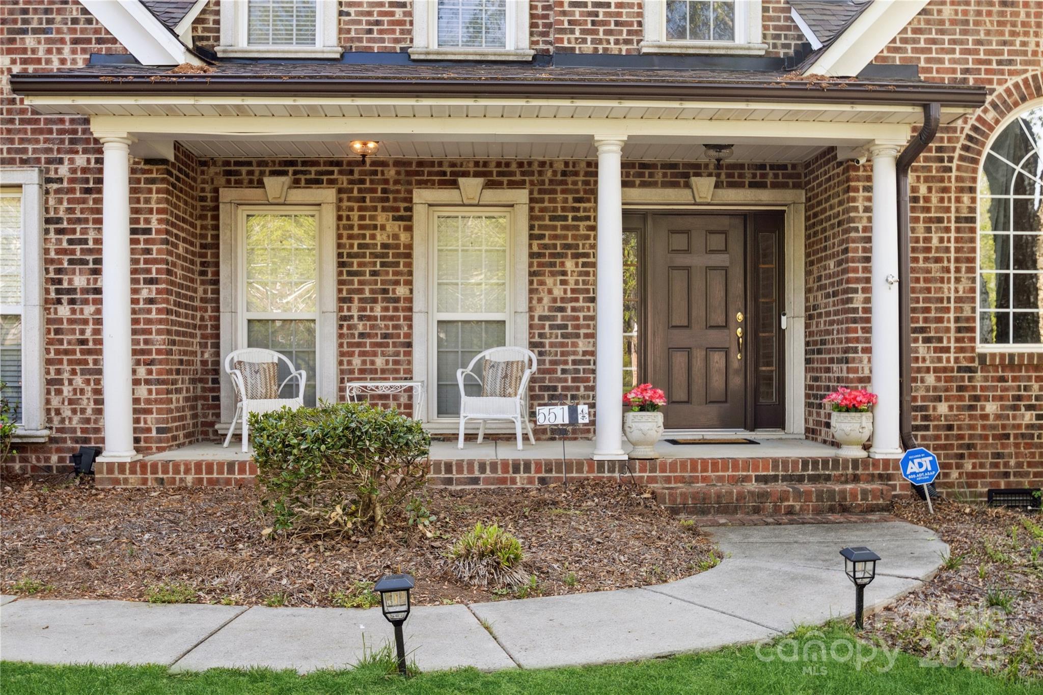 551 Hemmings Place NW