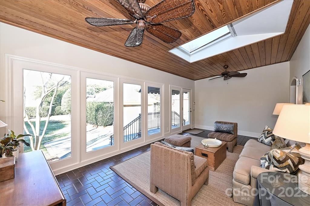 Barclay Downs - Residential