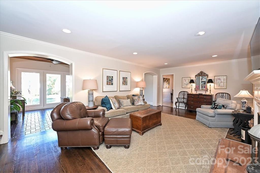 Barclay Downs - Residential