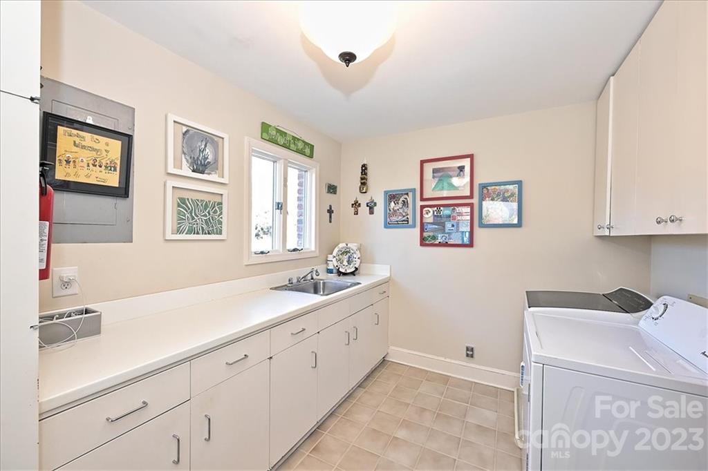 Barclay Downs - Residential