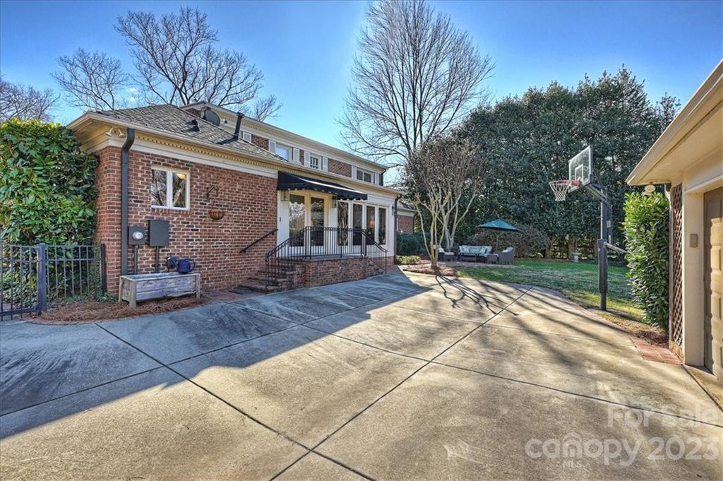 Barclay Downs - Residential