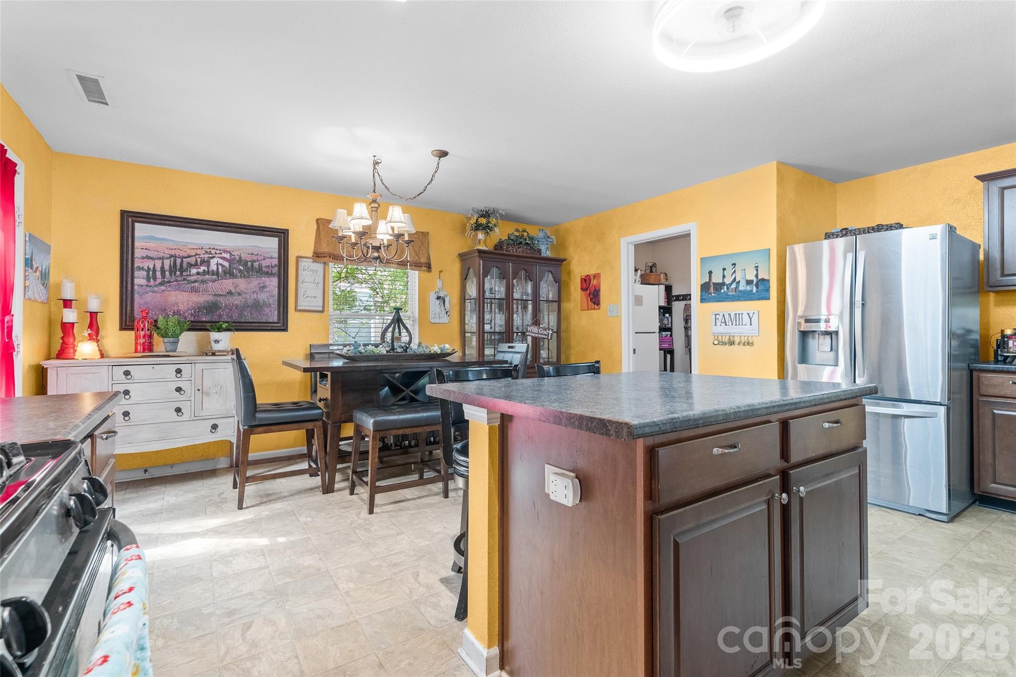 3248 Pikes Peak Drive