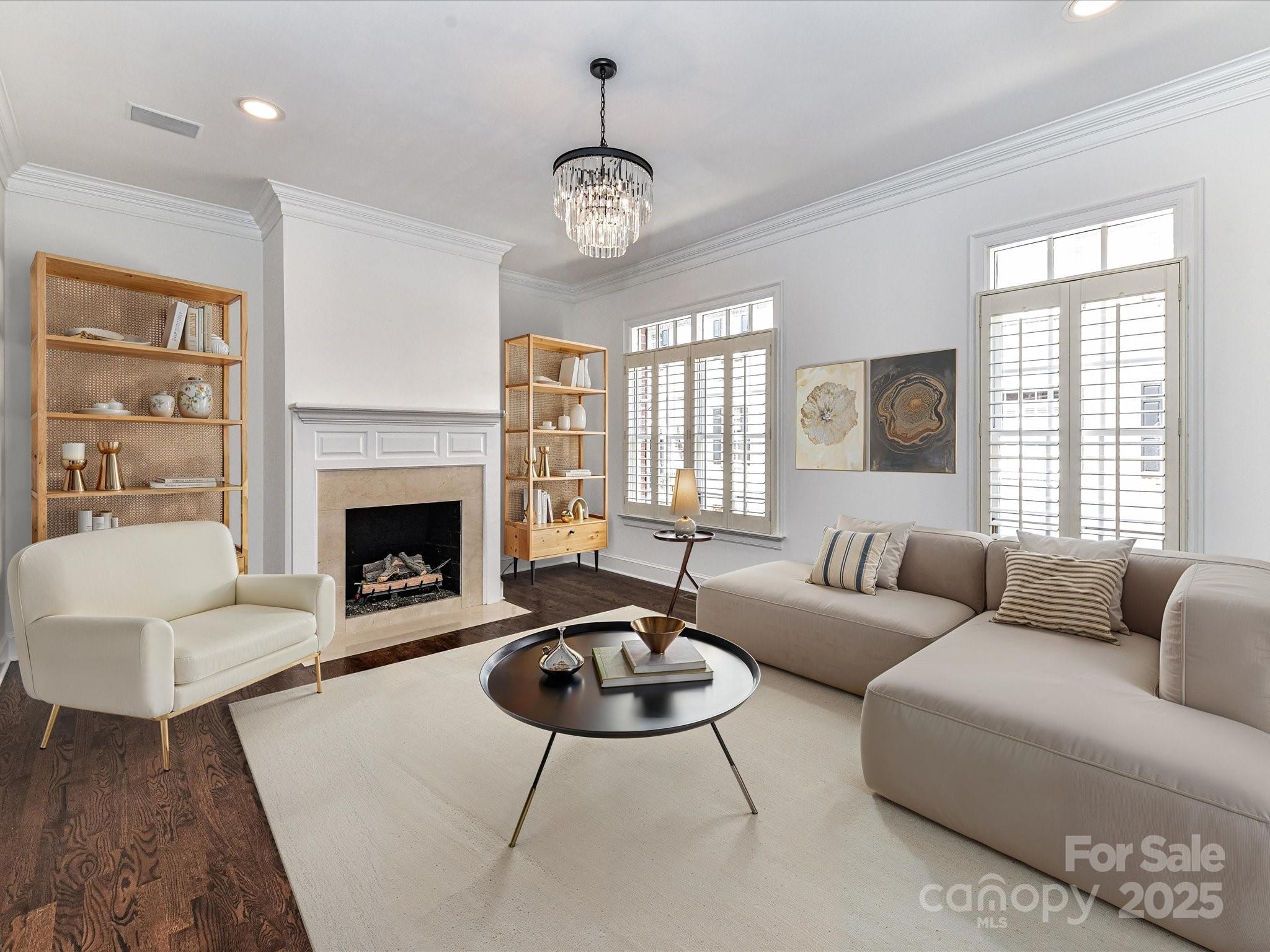 344 S Laurel Avenue