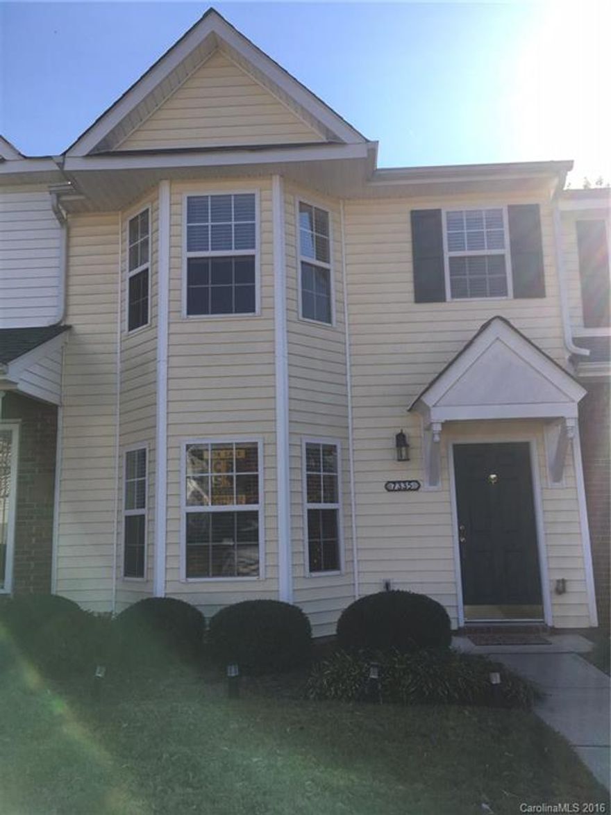 Great location convenient to Ballantyne! Beautiful flooring on main level. Kitchen island. Community Pool!