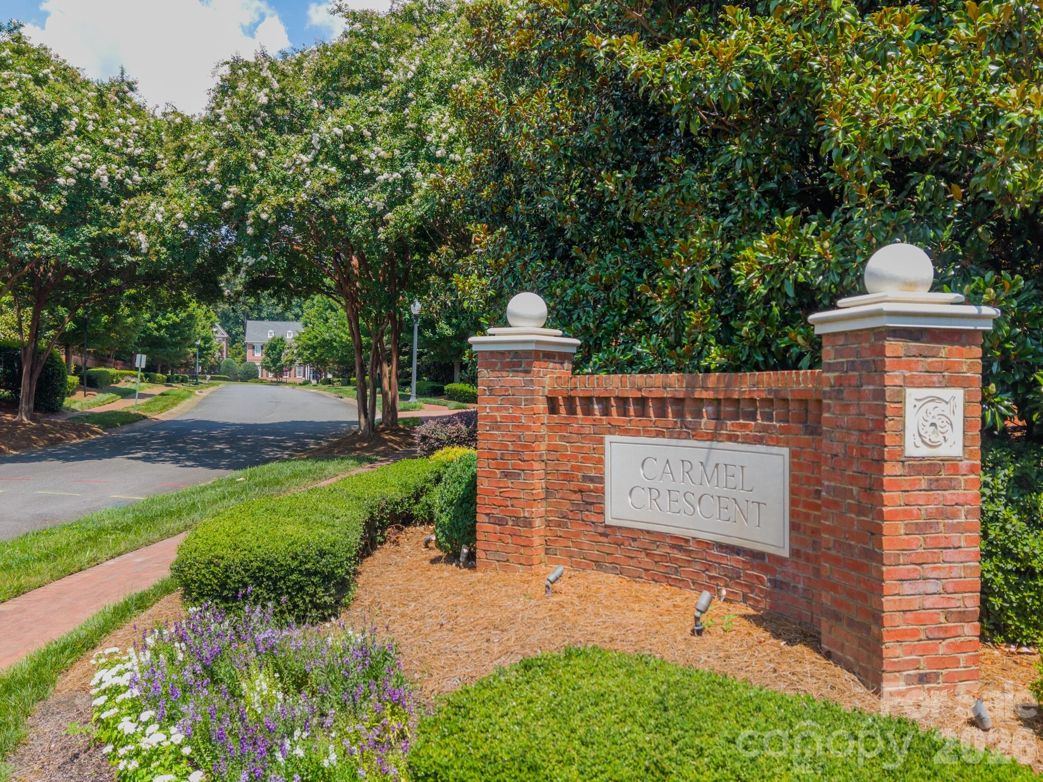 5110 Oxford Crescent Court