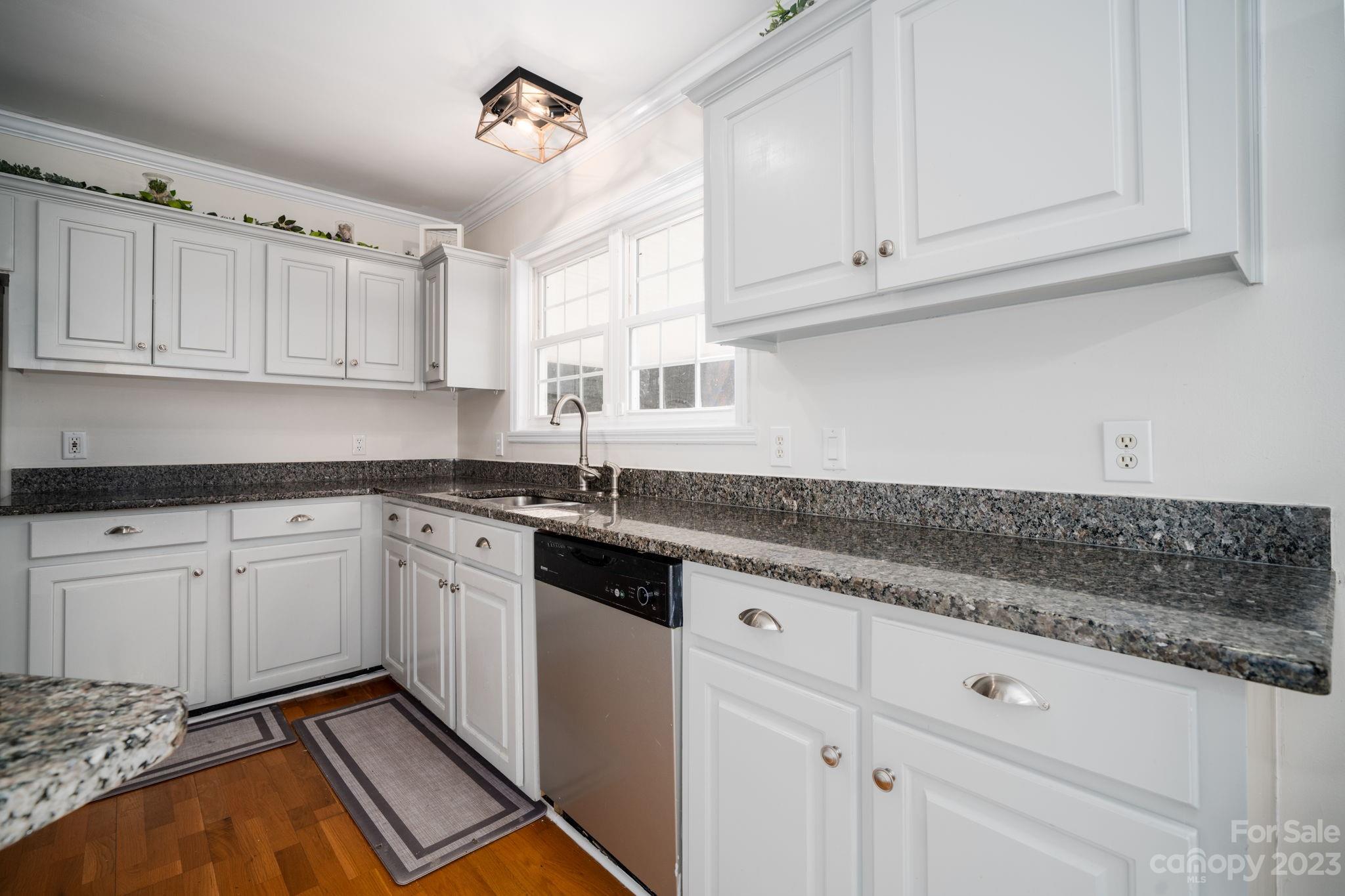 Windsor Pointe - Residential