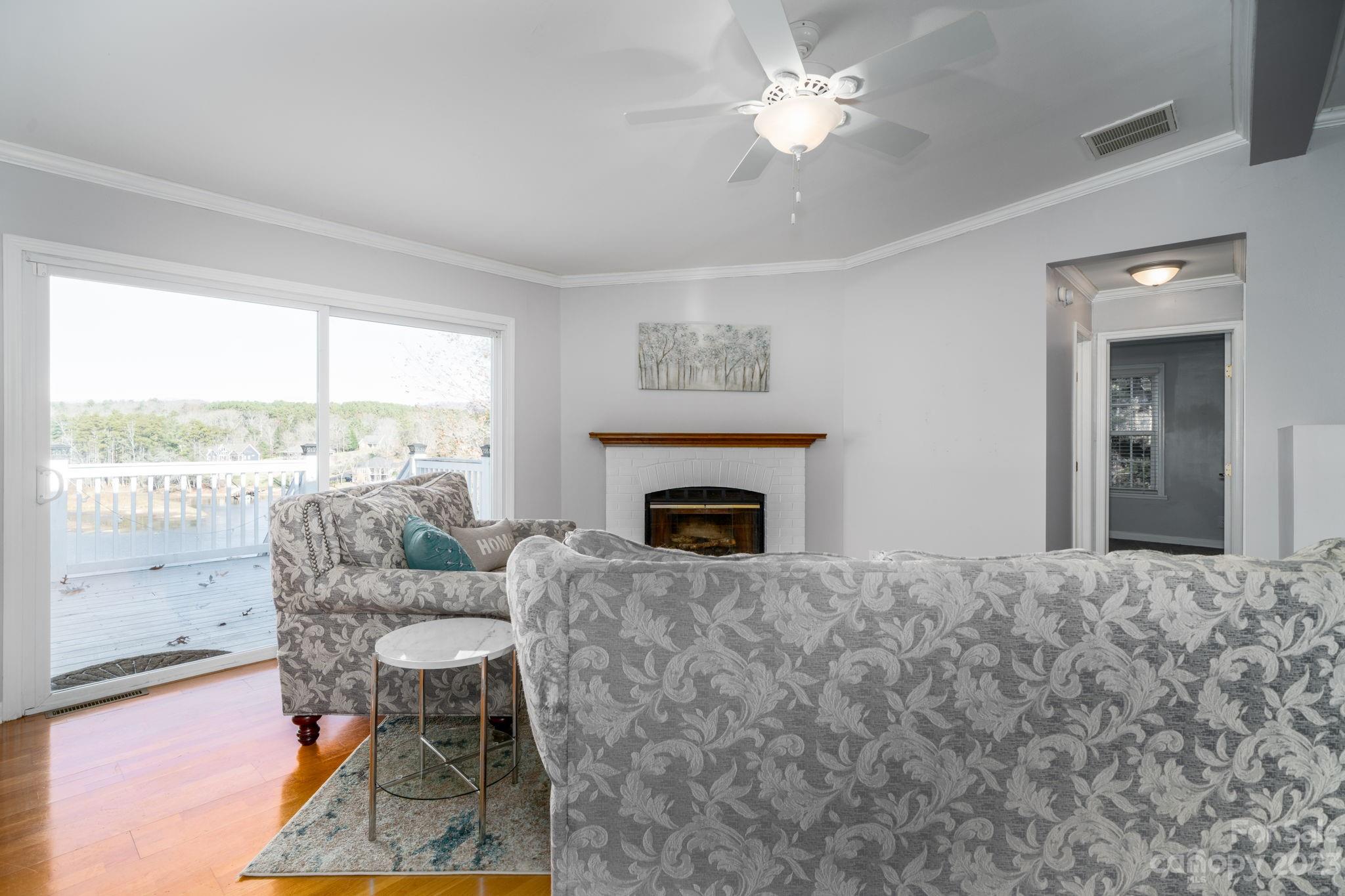 Windsor Pointe - Residential