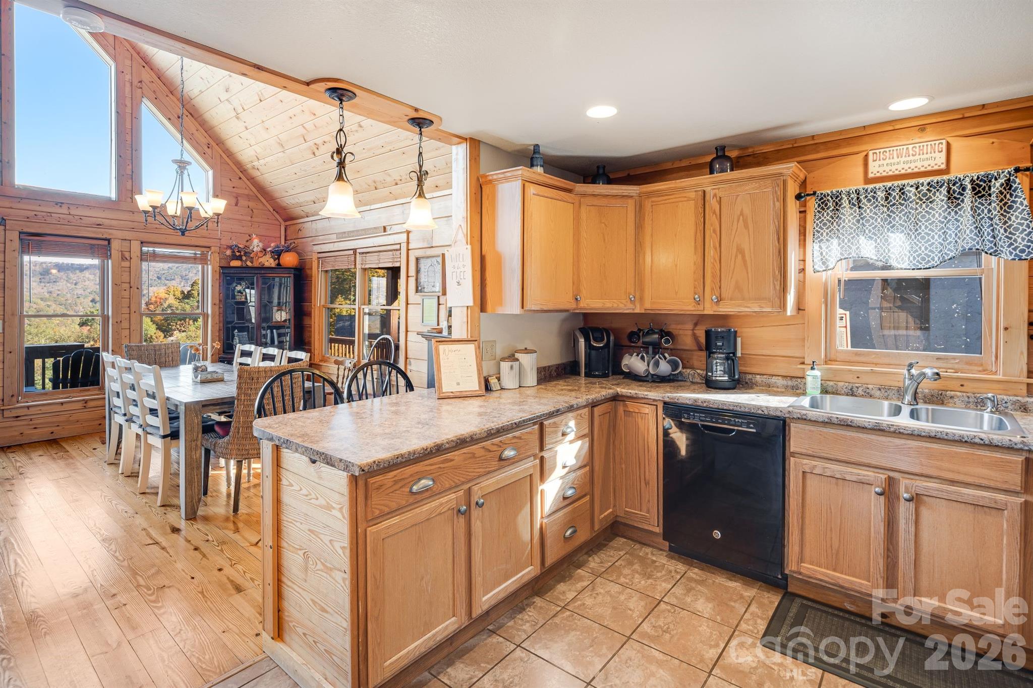 Scenic Wolf Mountain Resort - Residential