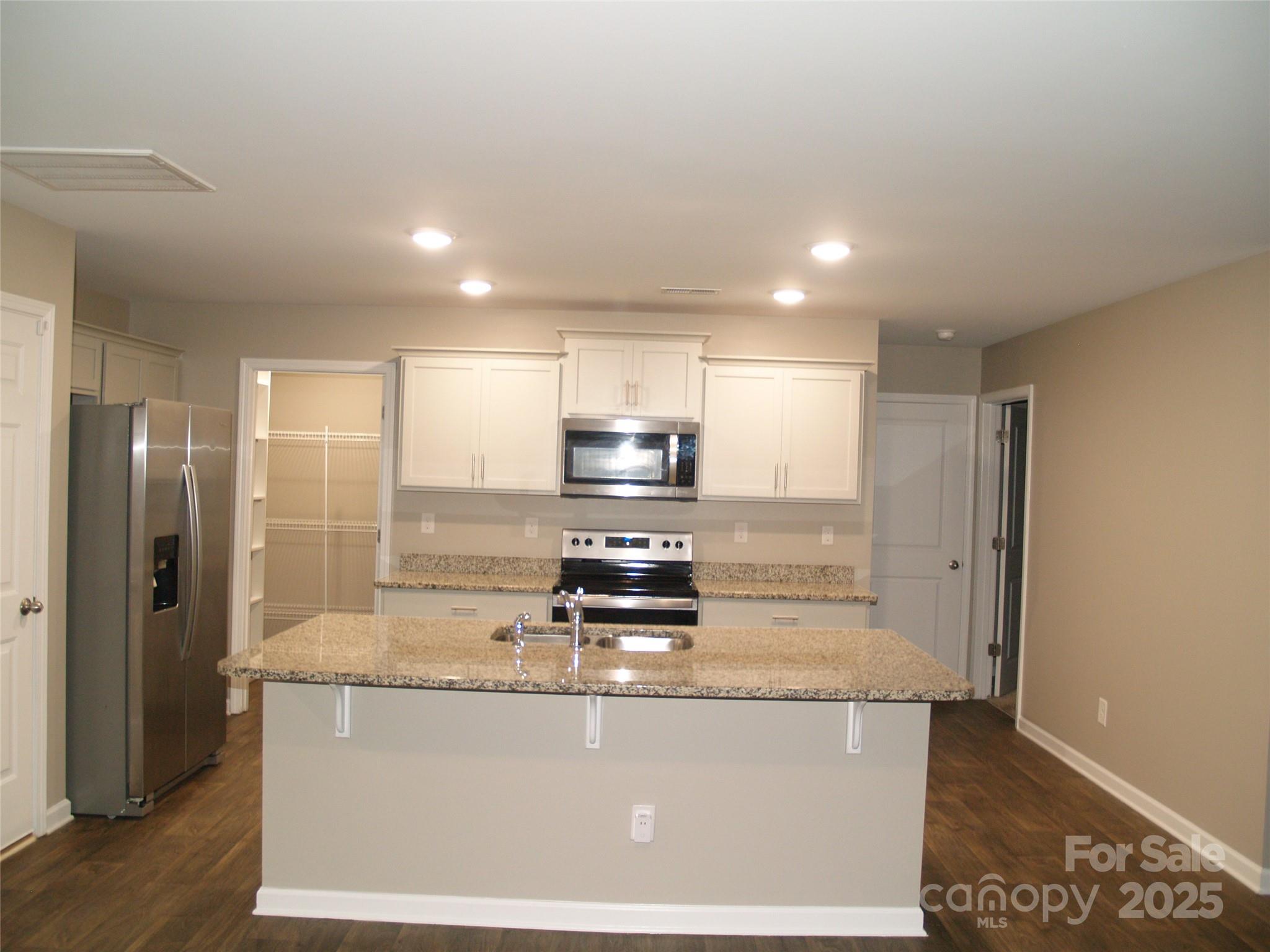 2504 Mcintosh Street