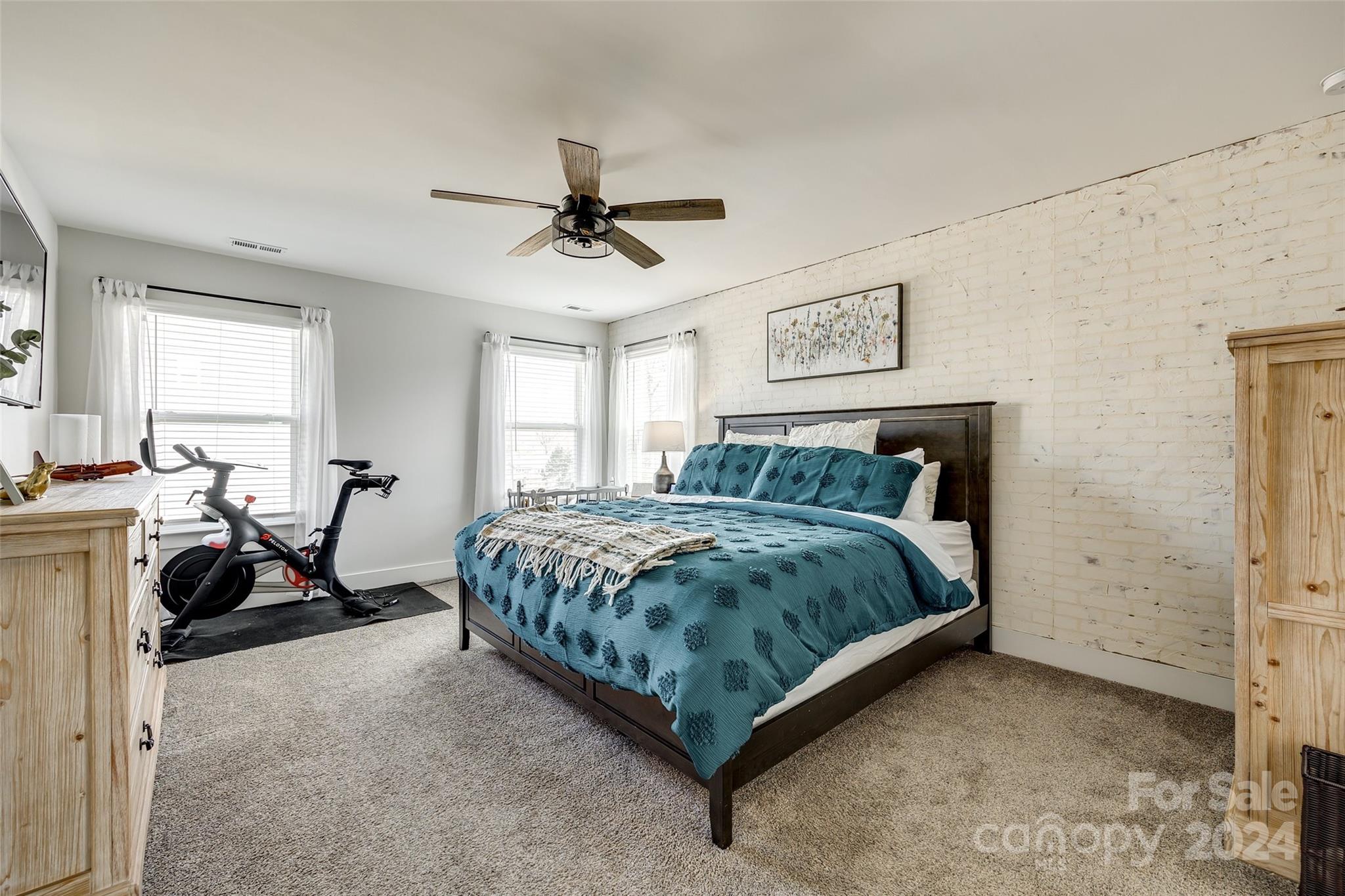 Robinson Oaks - Residential