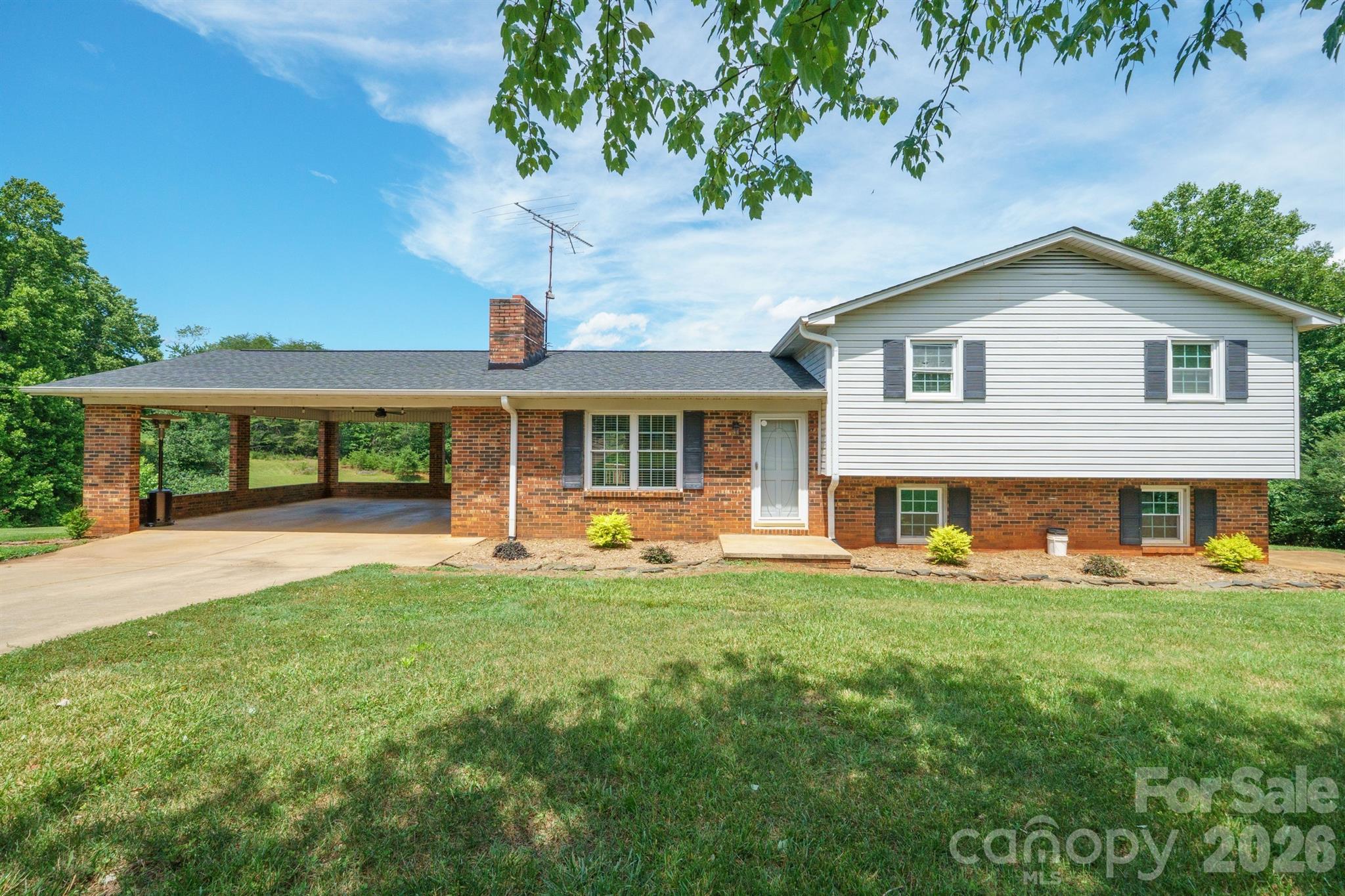 6878 Gracie Lane