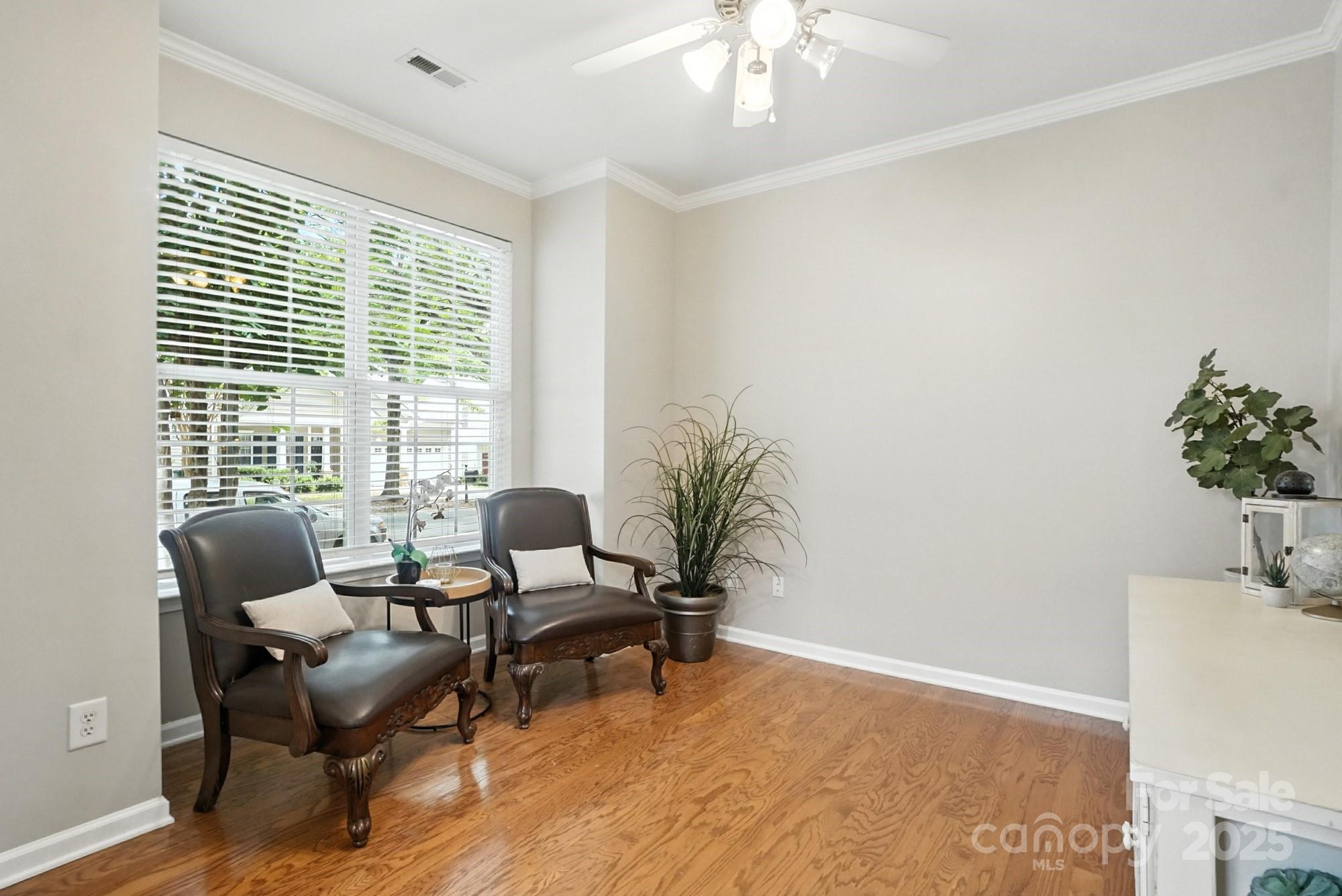 1136 Hammond Drive