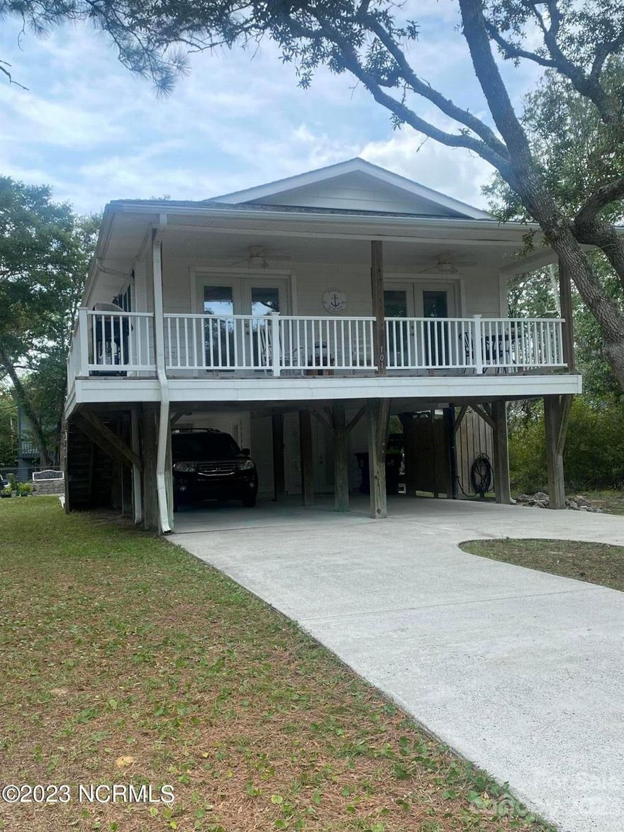 Come check out this piling home with a very short walk to the beach. Home has 4 bedrooms, 2 bath and has been completely redone! Upgrades everywhere, granite, new appliances, new luxury vinyl plank flooring. Both bathrooms have been remodeled. Home is not a rental and has been a primary home for the current owners. This coastal retreat is on the south side of the island, and there aren't any busy roads to cross to get to the beach. The home will will be available for viewing Sept 12th.